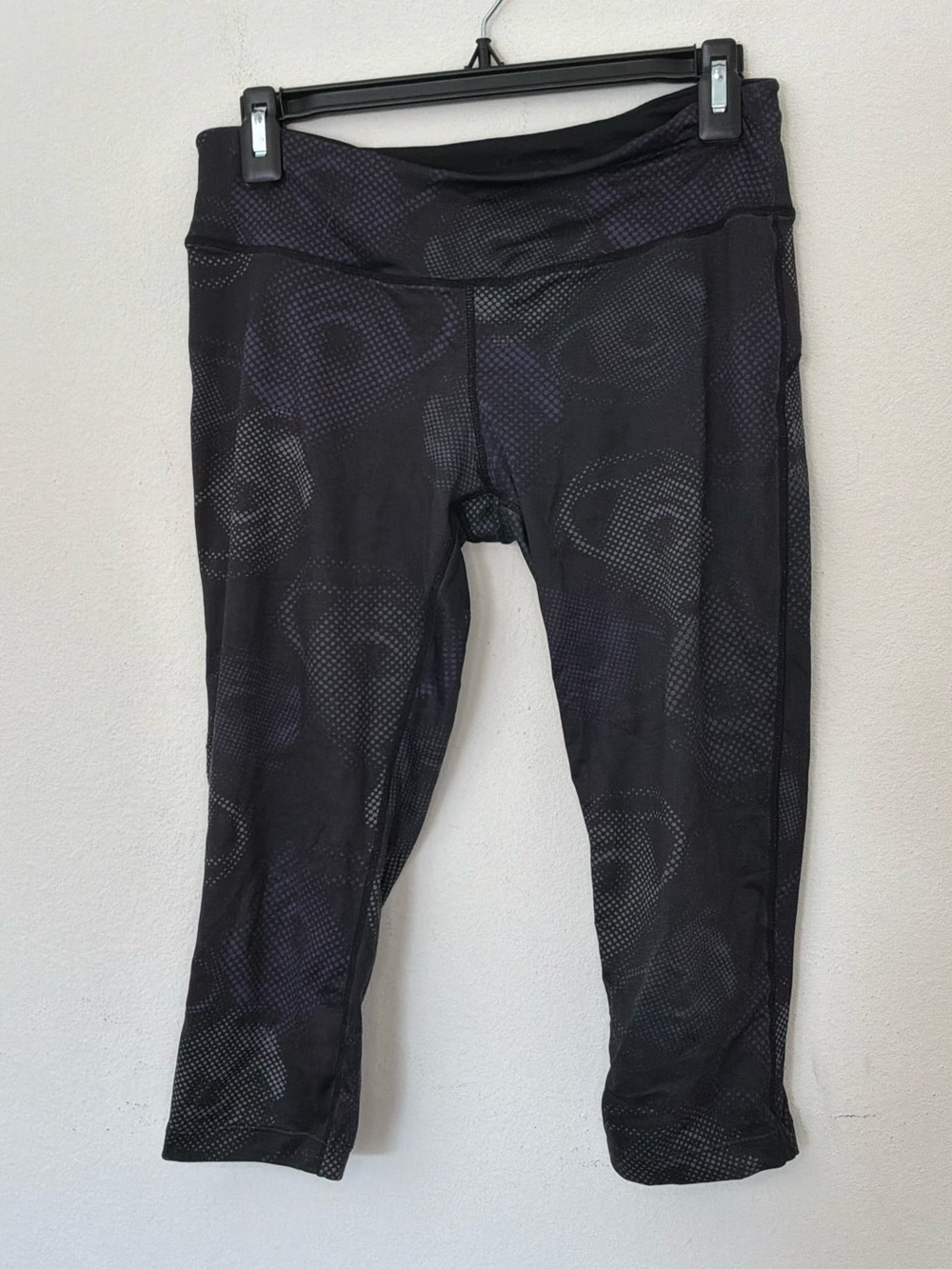 MPG Women’s Black Printed Cropped Athletic Leggings XL